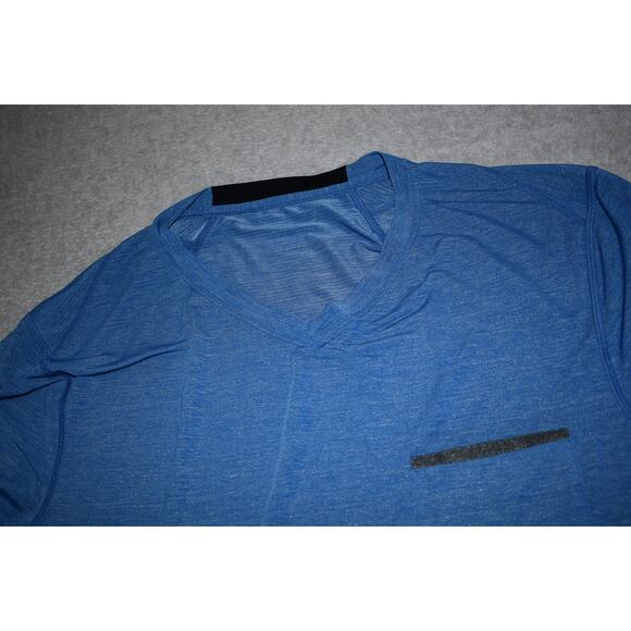 Lululemon Gym Shirt Mens Size Large Performance Polyester Blend Blue - Picture 9 of 9